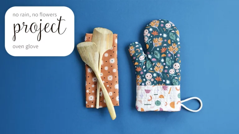 Read more about the article DIY Oven Glove | Sewing Project